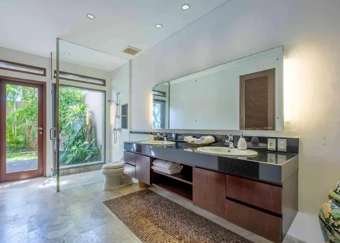 Kejora Beachfront Estate -stunning Eleven